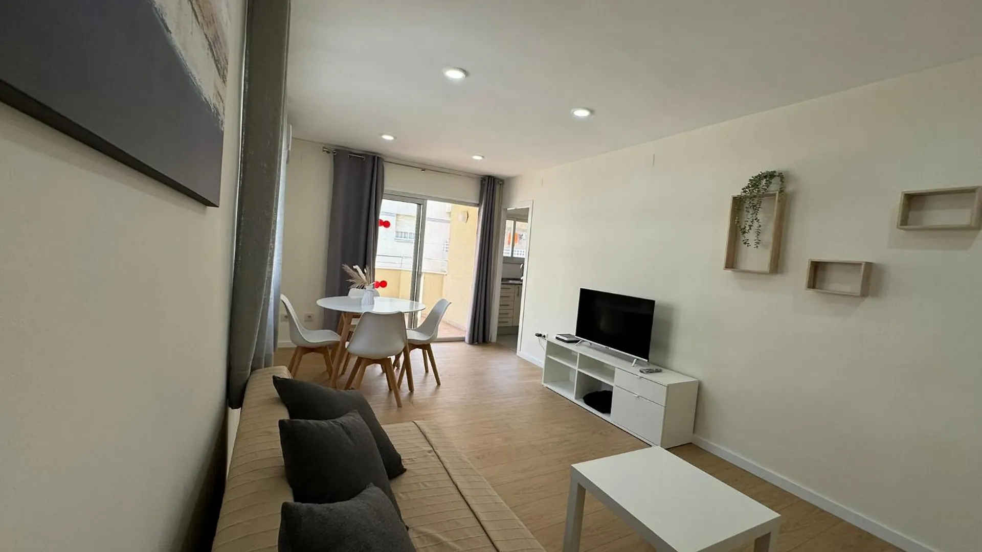 M10 Salou Apartaments Spanyolország