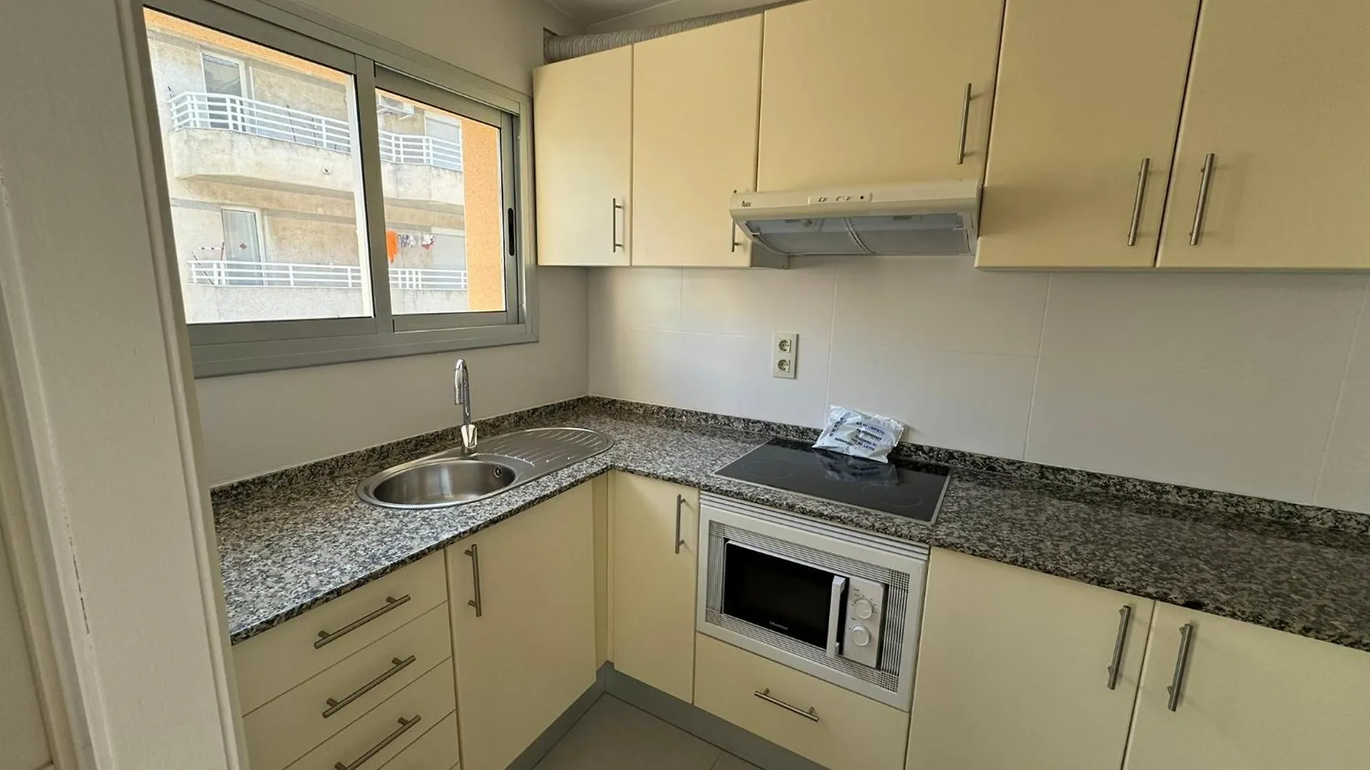 M10 Salou Apartaments 0*,