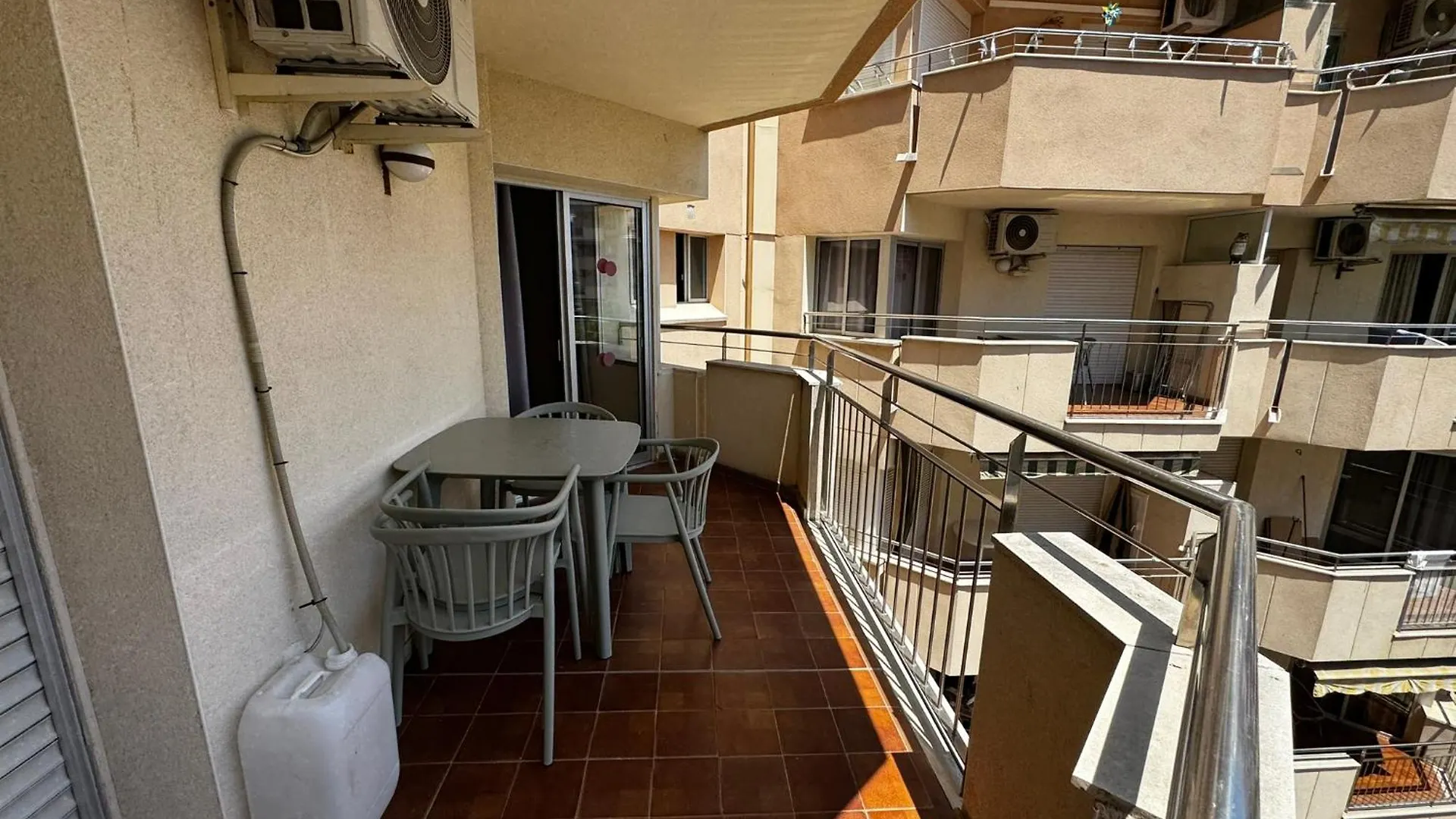 M10 Salou Apartaments 0*,  Spanje